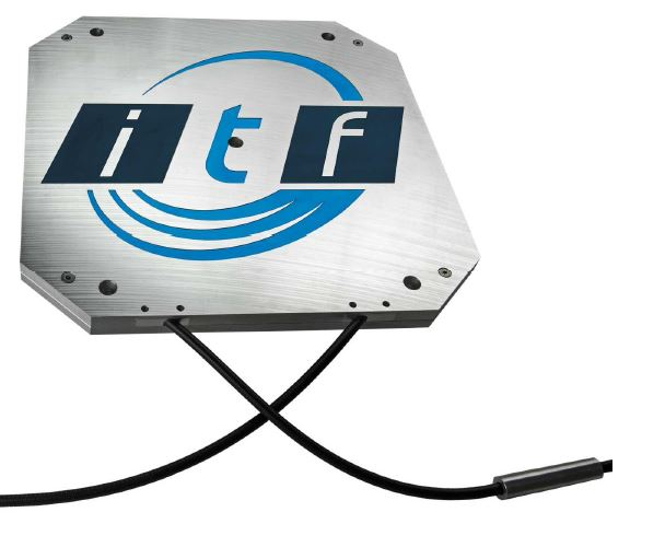 CWファイバレーザー発振器